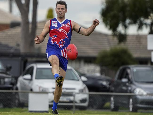 Tom Shaw takes a kick for Keysborough. Picture: Valeriu Campan