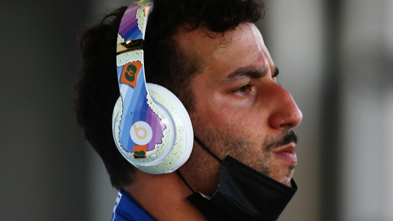 Paul di Resta has called on Daniel Ricciardo to be adaptable after the Australian’s season at McLaren went from “bad to worse”.