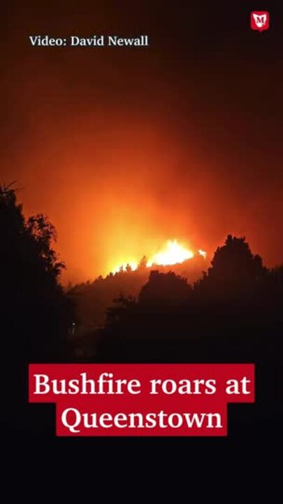 Bushfire roars at Queenstown on Tasmania's West Coast