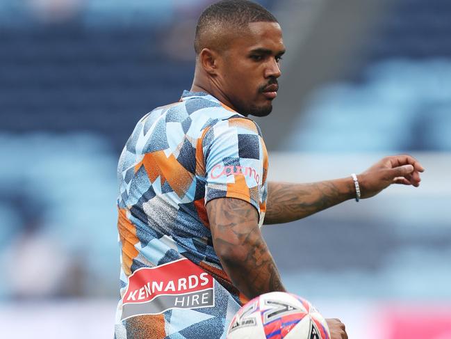 SYDNEY, AUSTRALIA - NOVEMBER 10: Douglas Costa de Souza of Sydney FC warms up during the round four A-League Men match between Sydney FC and Macarthur FC at Allianz Stadium, on November 10, 2024, in Sydney, Australia. (Photo by Mark Metcalfe/Getty Images)