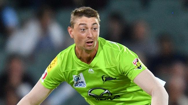 Daniel Sams of the Sydney Thunder during the Big Bash League (BBL) cricket match between the Adelaide Strikers and Sydney Thunder at Adelaide Oval in Adelaide, Saturday, February 1, 2020. (AAP Image/David Mariuz) NO ARCHIVING, EDITORIAL USE ONLY, IMAGES TO BE USED FOR NEWS REPORTING PURPOSES ONLY, NO COMMERCIAL USE WHATSOEVER, NO USE IN BOOKS WITHOUT PRIOR WRITTEN CONSENT FROM AAP