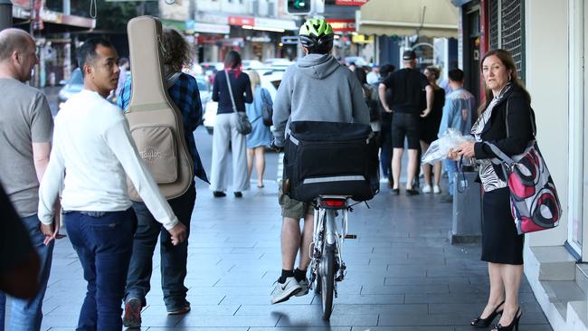 can you ride on footpaths