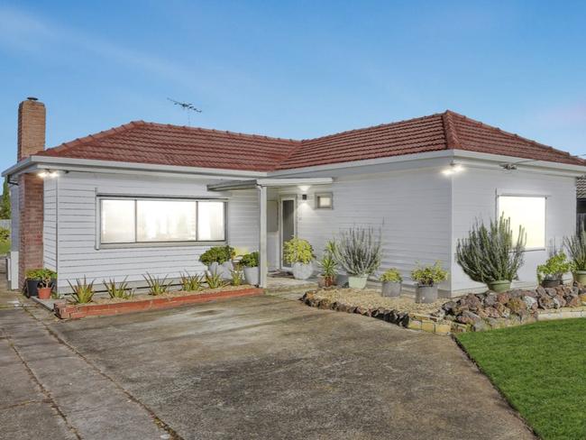 26 Robinson St, Clayton, for Herald Sun Real Estate