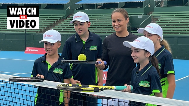 Ash Barty meets the next generation of tennis from Ringwood's Parkwood Tennis Club