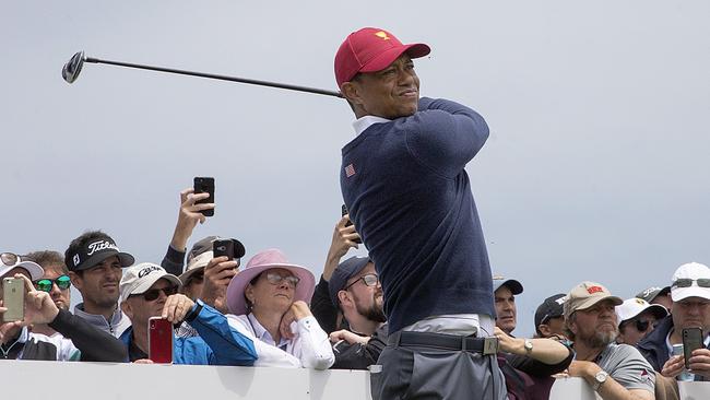 Tiger Woods practices at Royal Melbourne. Picture: Michael Klein