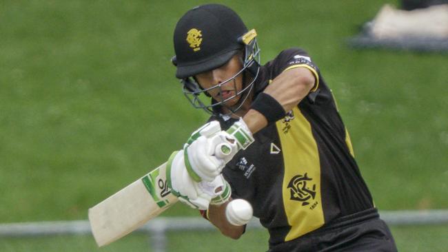 Premier Cricket 2022-23: Fitzroy Doncaster v Richmond at Schramms Reserve, Doncaster. Yash Pednekar batting for Richmond. Picture: Valeriu Campan