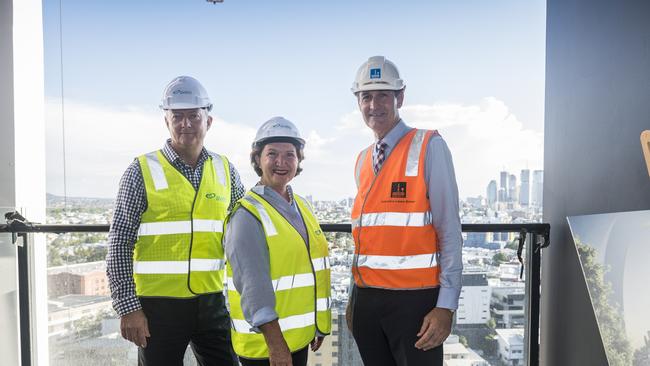 Aveo CEO Geoff Grady, Councillor Vicki Howard, Lord Mayor Graham Quirk (L-R).