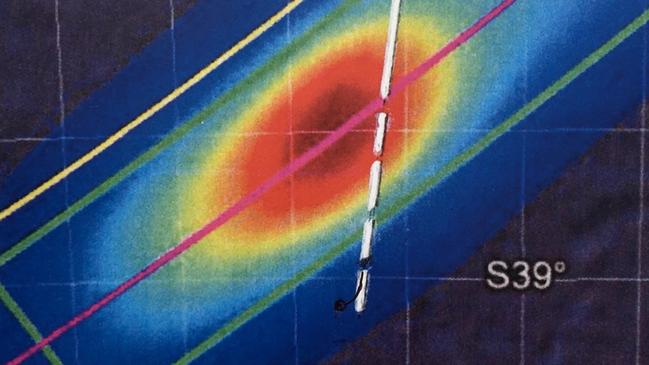 Estimated final flight path of MH370 extending beyond the ATSB search area.