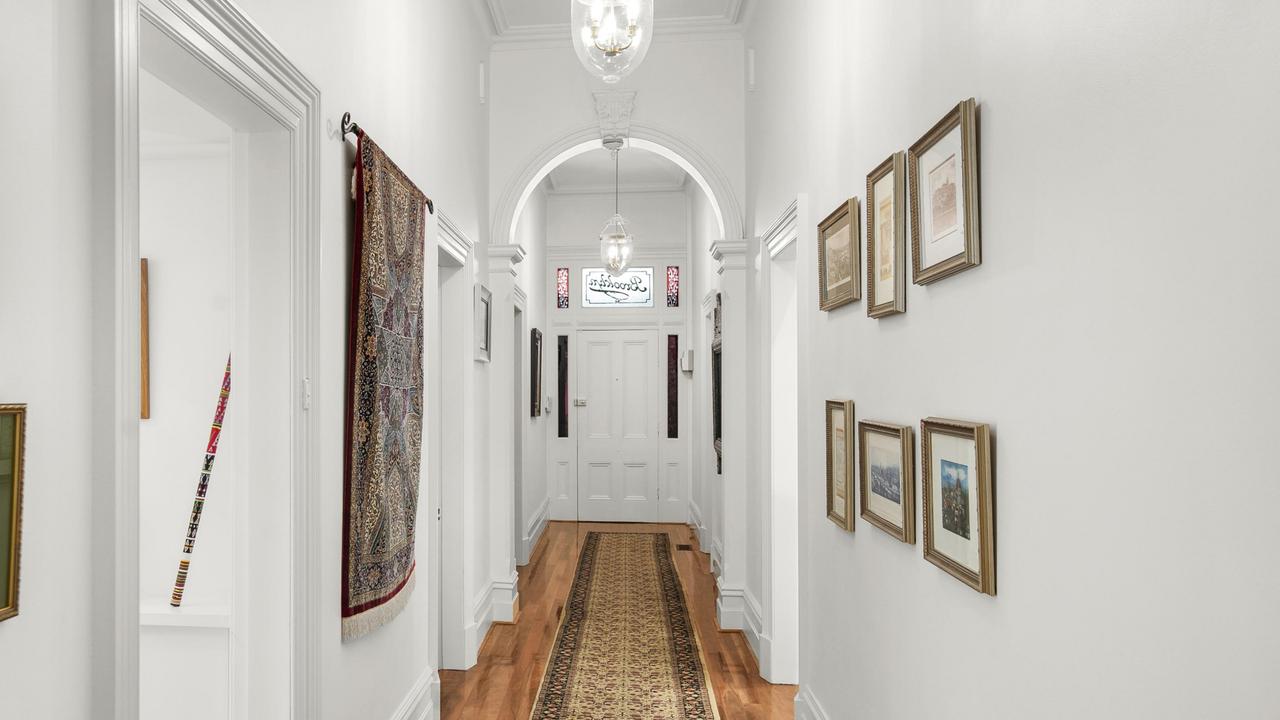 The house’s name, Brooklyn, can be seen stencilled above the front door. However, the reason for the home having that particular name has been lost to time.