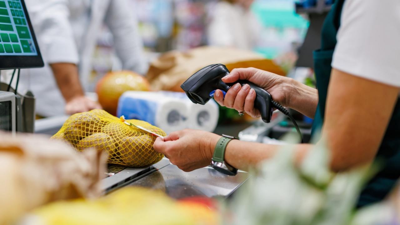 Missed meals, credit traps: 80% of Aussies struggling to buy food