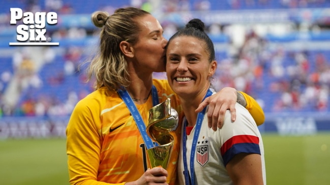 Uswnt Star Ashlyn Harris Files For Divorce From Wife Ali Krieger After Nearly 4 Years Of