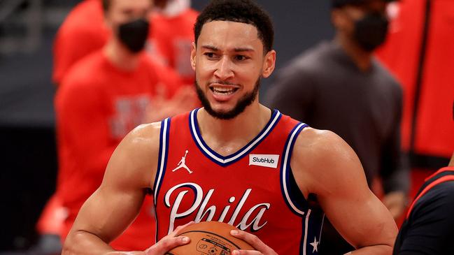 TAMPA, FLORIDA - FEBRUARY 21: Ben Simmons #25 of the Philadelphia 76ers reacts to a play during a game against the Toronto Raptors at Amalie Arena on February 21, 2021 in Tampa, Florida. (Photo by Mike Ehrmann/Getty Images) NOTE TO USER: User expressly acknowledges and agrees that, by downloading and or using this photograph, User is consenting to the terms and conditions of the Getty Images License Agreement.