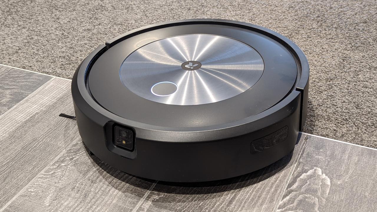 iRobot Roomba j7+ Vacuum Review 2022 | Checkout – Best Deals, Expert ...