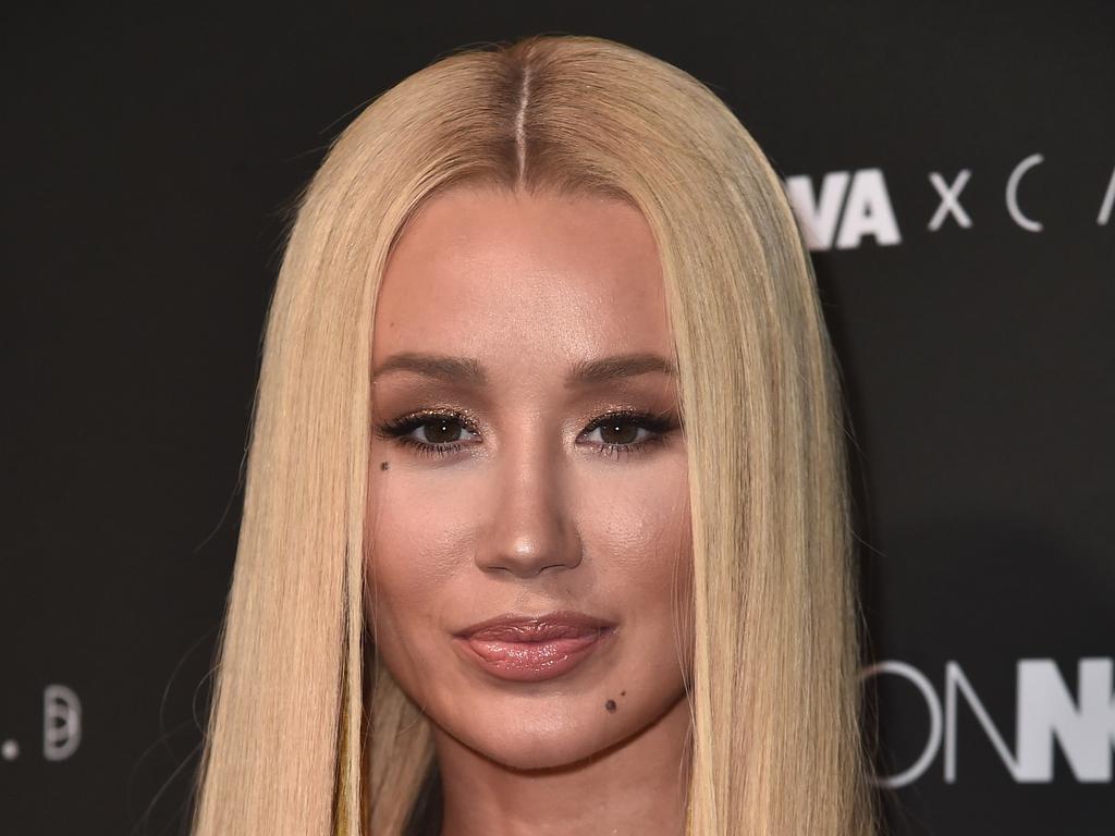 6. Iggy Azalea's Blue Hair: A Timeline of Her Colorful Hair Journey - wide 9