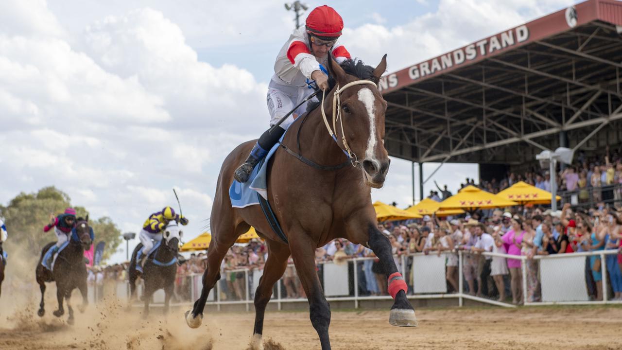 Trailblazing transgender jockey, Tyler Lesligh, set to ride in Far ...