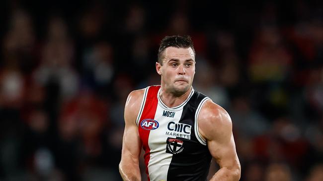 MELBOURNE, AUSTRALIA - APRIL 28: Brad Crouch of the Saints in action during the 2023 AFL Round 07 match between the St Kilda Saints and the Port Adelaide Power at Marvel Stadium on April 28, 2023 in Melbourne, Australia. (Photo by Dylan Burns/AFL Photos via Getty Images)