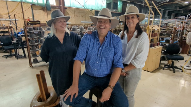 Twiggy buys Akubra