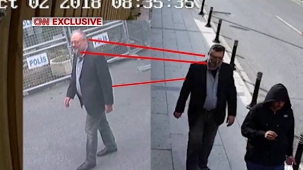 Jamal Khashoggi enters the conulate and his body double leaves wearing his clothes.