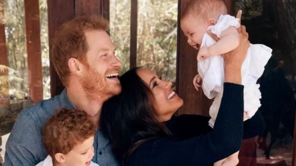 Prince Harry and Meghan Markle with Archie and Lilibet in their 2021 Christmas Card. Picture: The Duke and Duchess of Sussex