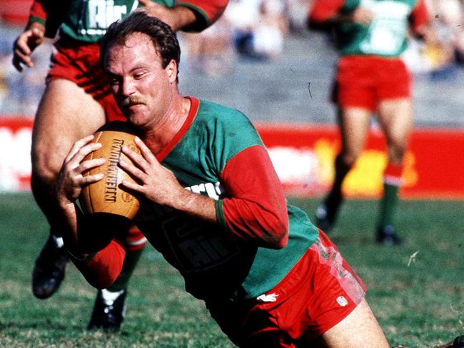 Inaugural Broncos skipper Wally Lewis ‘played for free’ for Wynnum-Manly in the 1986 season.