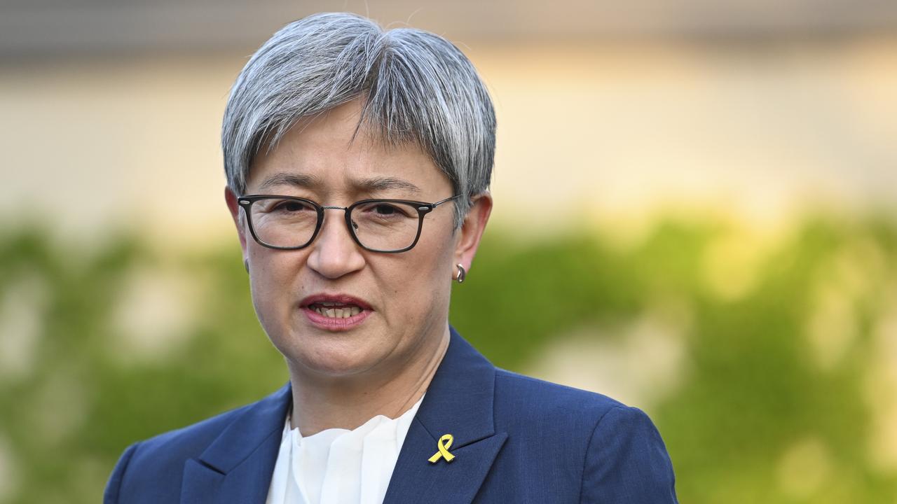 Senator Penny Wong has called on the “whole world” to cut back on emissions. Picture: NewsWire / Martin Ollman