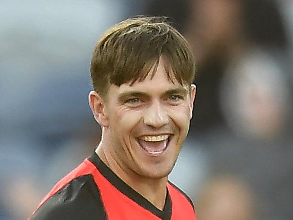 Cameron Boyce of the Renegades (left) reacts after dismissing Alex Carey of the Strikers during the Big Bash League (BBL) match between Melbourne Renegades and the Adelaide Strikers at GMHBA Stadium in Melbourne, Thursday, January 3, 2019. (AAP Image/Julian Smith) NO ARCHIVING, EDITORIAL USE ONLY, IMAGES TO BE USED FOR NEWS REPORTING PURPOSES ONLY, NO COMMERCIAL USE WHATSOEVER, NO USE IN BOOKS WITHOUT PRIOR WRITTEN CONSENT FROM AAP