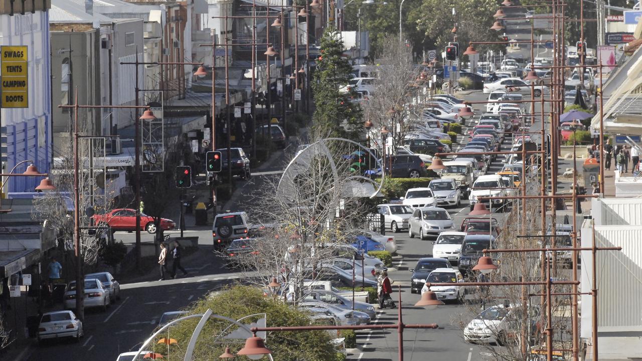 Toowoomba CBD view of Margaret Street east from Grand Central, 02 July 2009. Photo Kevin Farmer/The Chronicle