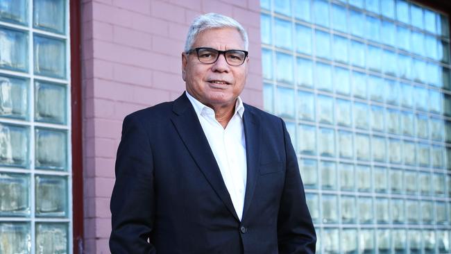 Indigenous leader Warren Mundine has rubbished claims that Jeff Kennett’s comments to Cyril Rioli’s wife, Shannyn, had any racial overtones.