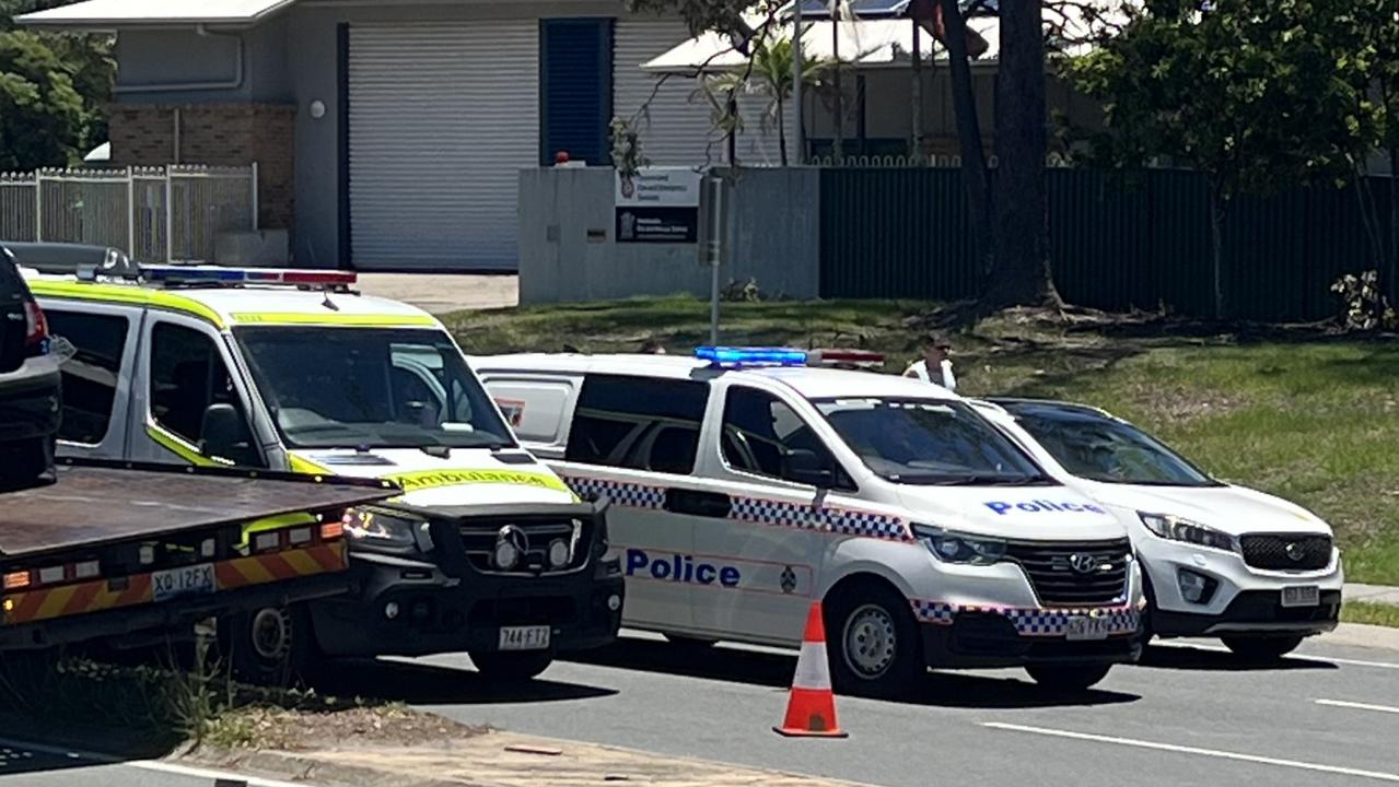 Five Car Crash Causes Chaos On Discovery Drive In Helensvale | NT News