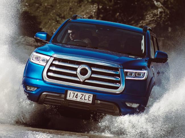 Cut-price alternative to HiLux and Ranger
