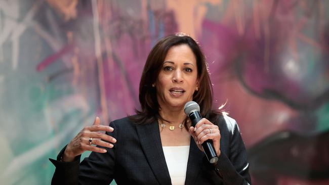 DUBUQUE, IOWA - JUNE 10: Democratic presidential candidate and California senator Kamala Harris speaks to guests during campaign stop at the Convivum Urban Farmstead on June 10, 2019 in Dubuque, Iowa. Yesterday Harris joined 19 other candidates seeking the Democratic presidential nomination at the Democratic Partys Hall of Fame Dinner in Cedar Rapids.   Scott Olson/Getty Images/AFP == FOR NEWSPAPERS, INTERNET, TELCOS & TELEVISION USE ONLY ==