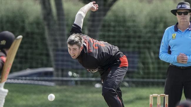 Tom O'Donnell bowling for Essendon. Picture: Valeriu Campan