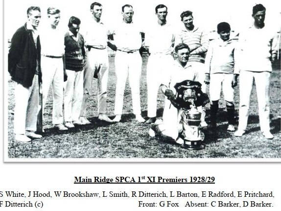 Main Ridge's 1928-29 1st XI premiership side.