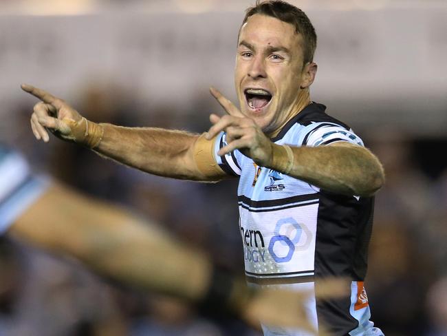 James Maloney of the Sharks during the round 16 NRL match between the Cronulla-Sutherland Sharks and the New Zealand Warriors at Southern Cross Group Stadium in Sydney on saturday, June 25, 2016. (AAP Image/Craig Golding) NO ARCHIVING, EDITORIAL USE ONLY