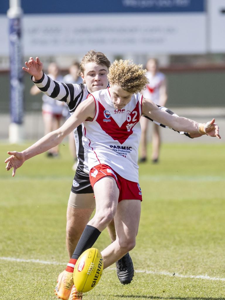 STJFL Grand finals U16 Boys Clarence v Glenorchy at North Hobart Oval. Picture: Caroline Tan