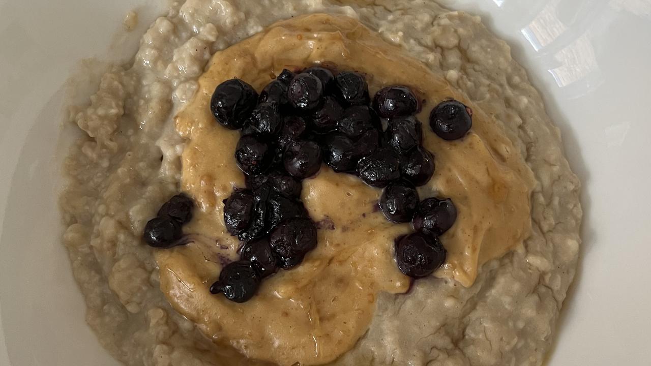 Centr's food – like this peanut butter, banana and bluberry oats – is yum, budget-friendly and easy to make. Picture: Kara Byers