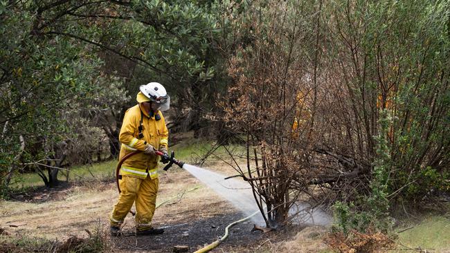 CFS crew contained a fire which spread to Onkaparinga River National Park. Picture: The Advertiser/ Morgan Sette