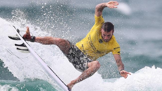 Australia's Mikey Wright has pulled off a major upset at the Quiksilver Pro.