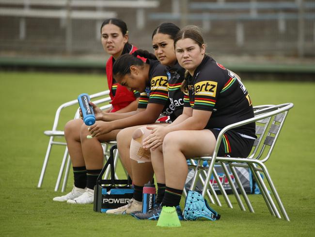 The Penrith bench looks on. Picture: Warren Gannon Photography.