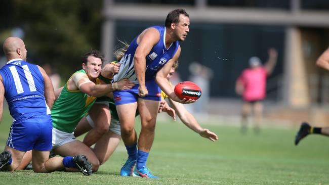 Good luck bringing down Chris Cerni in a tackle. Picture: Field of View Sports Photography