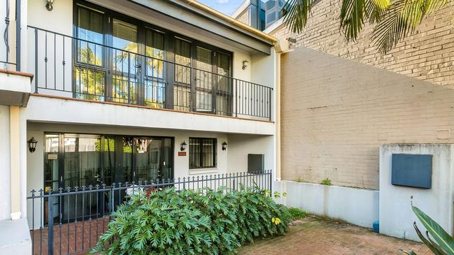 Newtown one bed unit for $530 per week.