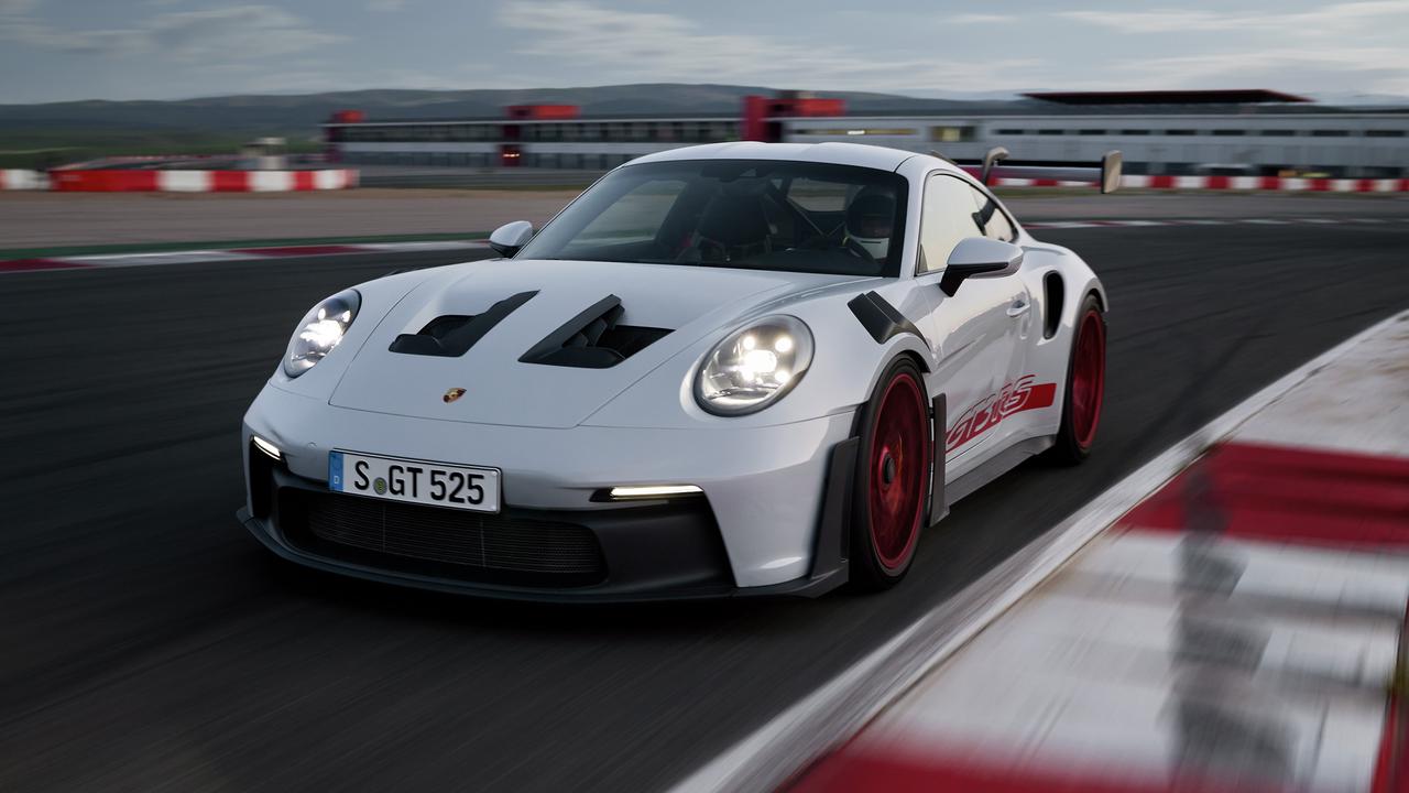 Porsche’s 911 GT3 RS is an extreme machine.