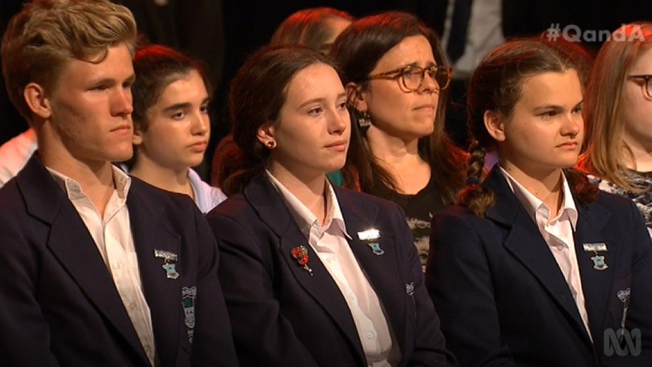 The students asked why the PM had not met with fire chiefs over climate change.