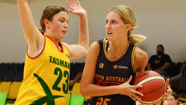 SA Paige Padroth (29) during match between U18 Girls SA Metro Blue vs Tasmania Tigers at St Clair Recreation Centre Sunday 9th January 2022 - Picture: Michael Marschall