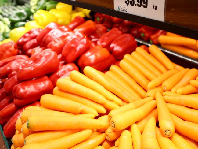 ADELAIDE, AUSTRALIA - NewsWire Photos May 11 2022:  generic shots of Fruit and Vegetables for cost of living. Picture: NCA NewsWire / Kelly Barnes