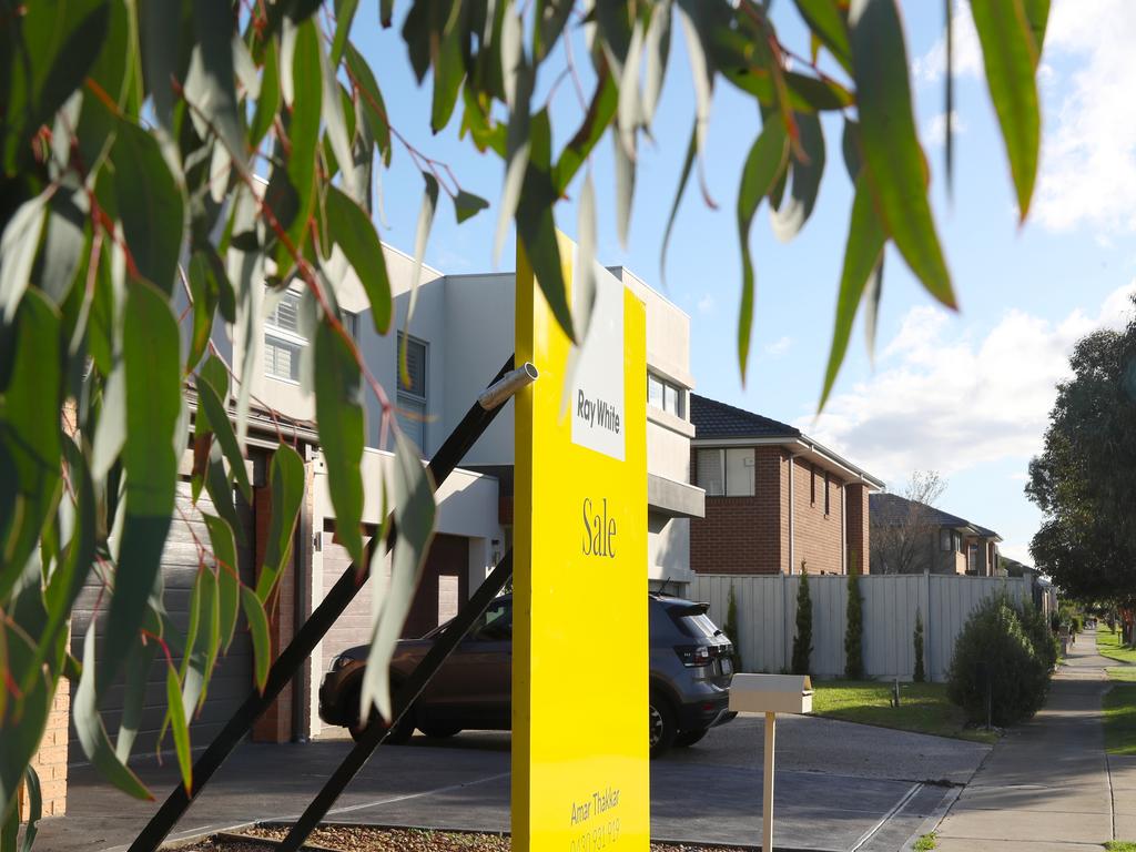 RBA warns of 15pc house price slump
