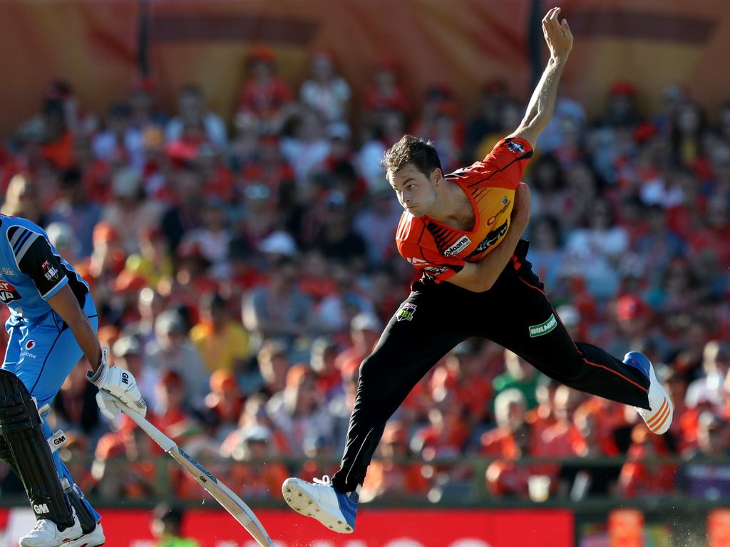 Matthew Kelly of the Scorchers bowls during the Big Bash League (BBL).