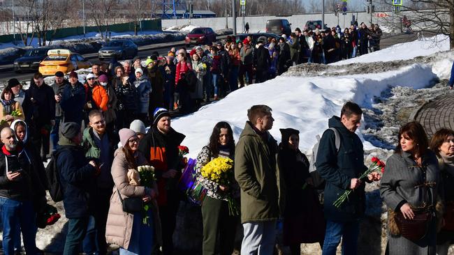 Mourners queue to visit the grave of Russian opposition leader Alexei Navalny at the Borisovo cemetery in Moscow. Picture: AFP