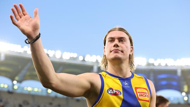 PERTH, AUSTRALIA - JUNE 01: Harley Reid of the Eagles waves to supporters while walking from the grou after being defeated during the round 12 AFL match between West Coast Eagles and St Kilda Saints at Optus Stadium, on June 01, 2024, in Perth, Australia. (Photo by Paul Kane/Getty Images)