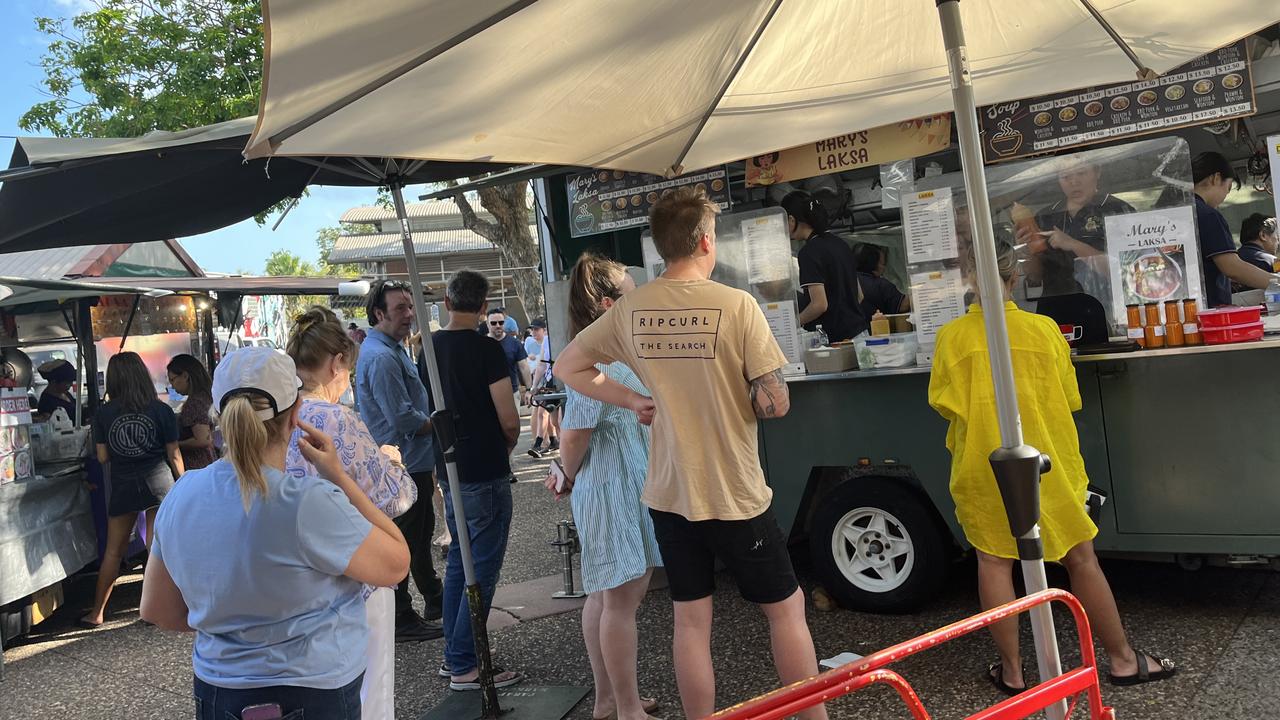 The queue for laksa at 8am on a Sunday. Picture: Alex Turner-Cohen